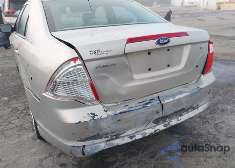 2010 Ford Fusion Se z USA, uszkodzony, nr VIN 3FAHP0HA3AR266146